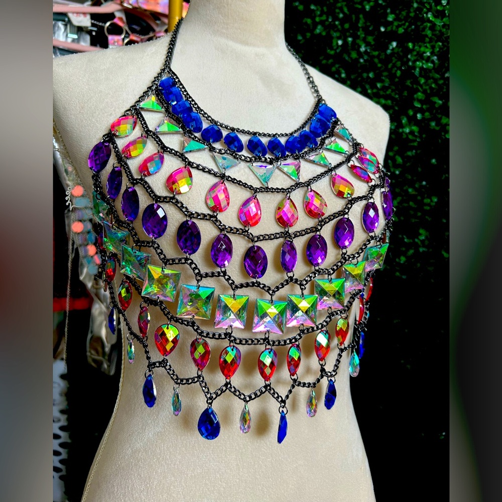 OS vibrant jeweled back out adjustable chained top. Perfect for Festive wear